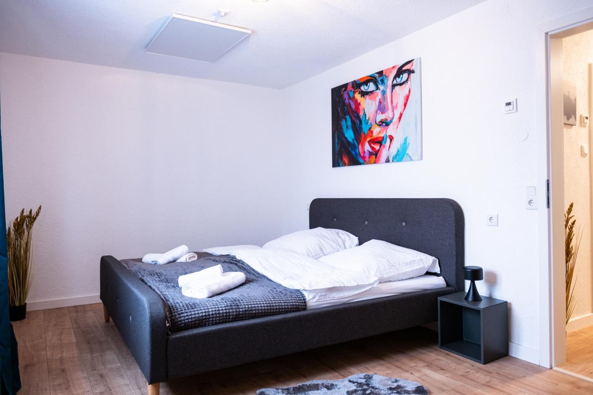 Klassen Apartments! Stadtnahes Ferienhaus* Mit Terrasse In Aulendorf * Fuer 6-8 Personen Exteriör bild
