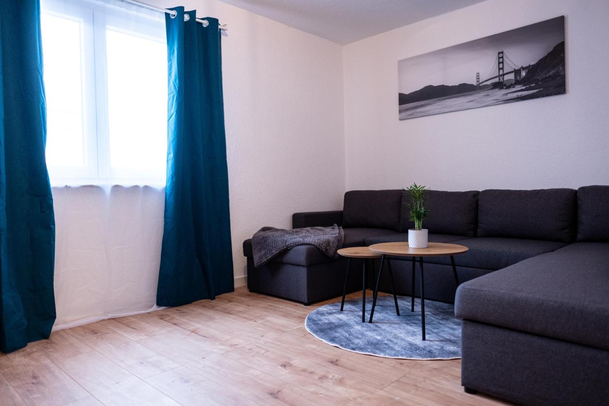 Klassen Apartments! Stadtnahes Ferienhaus* Mit Terrasse In Aulendorf * Fuer 6-8 Personen Exteriör bild