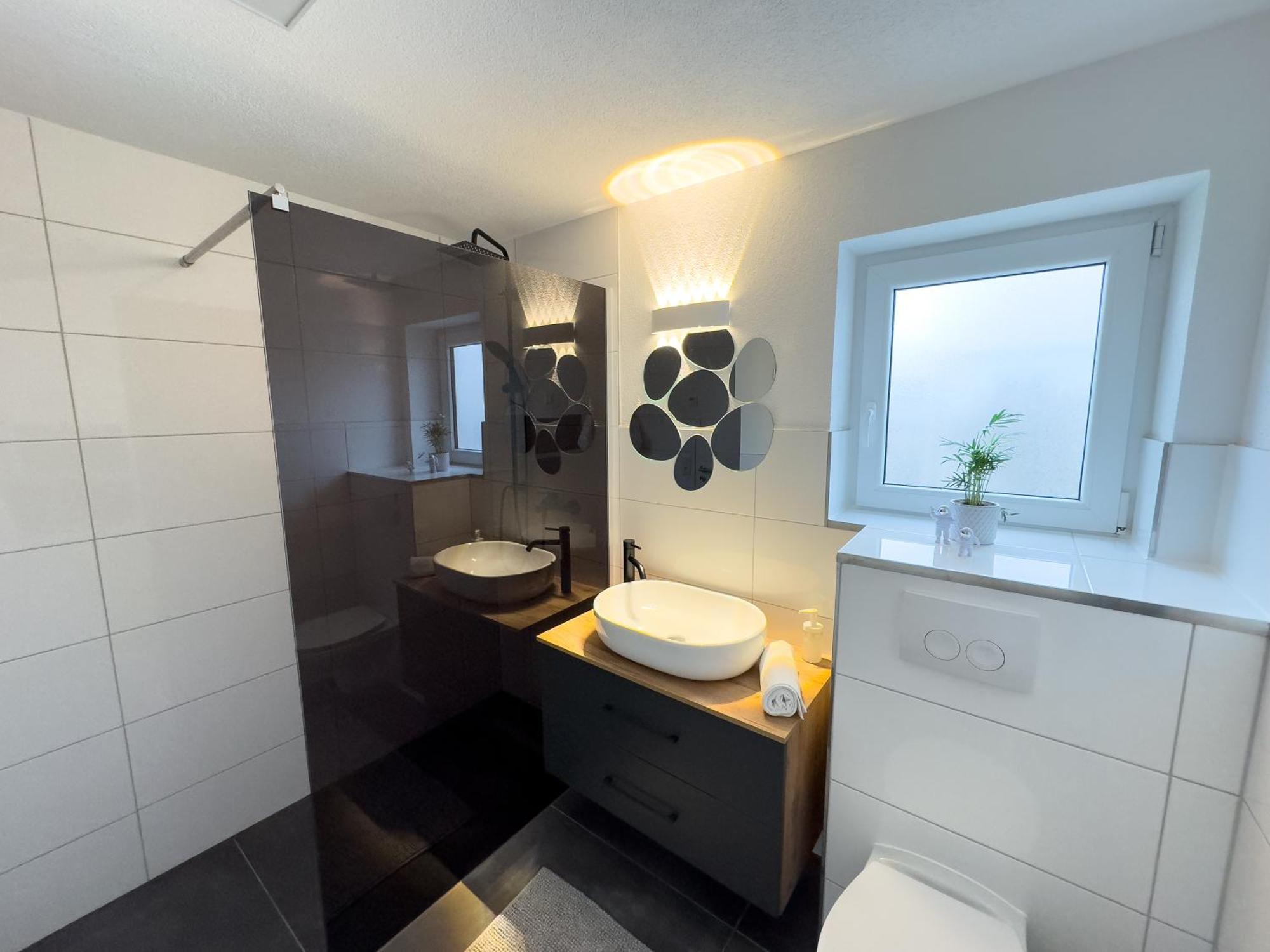 Klassen Apartments! Stadtnahes Ferienhaus* Mit Terrasse In Aulendorf * Fuer 6-8 Personen Exteriör bild